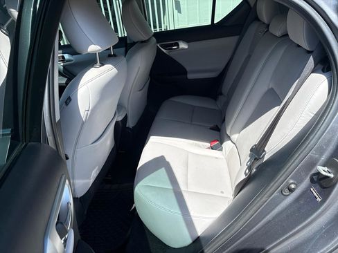 Used 2012 Lexus CT 200h Premium w/ Leather Pkg FWD image 15