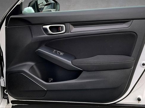 Used 2023 Honda Civic Sport image 26