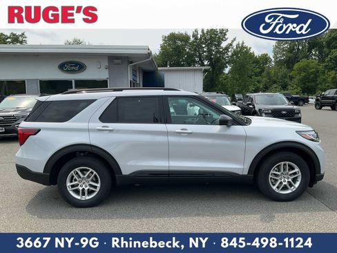 New 2026 Ford Explorer Active AWD/4WD image 2