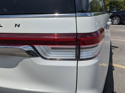 Used 2022 Lincoln Navigator L Black Label image 9