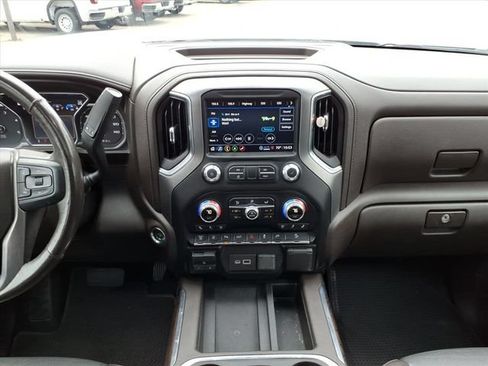 Used 2021 GMC Sierra 3500 Denali w/ Denali Ultimate Package AWD/4WD image 12