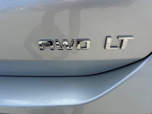Used 2021 Chevrolet Equinox LT AWD/4WD image 46