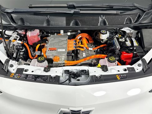 Used 2023 Chevrolet Bolt LT w/ Infotainment Package image 15