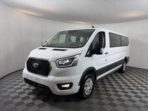 Used 2023 Ford Transit 350 XLT RWD image 2
