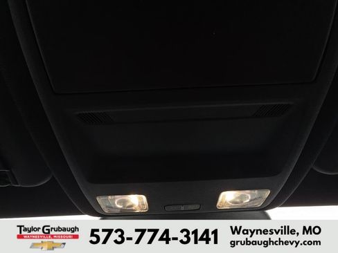 Used 2025 Ford Escape ST-Line Select AWD/4WD image 24