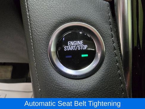 Used 2020 Cadillac Escalade Premium Luxury AWD/4WD image 24