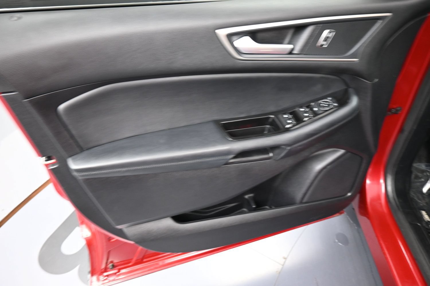 Used 2020 Ford Edge SEL w/ Convenience Package FWD image 13
