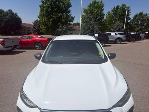 Used 2025 Ford Escape Active AWD/4WD image 9