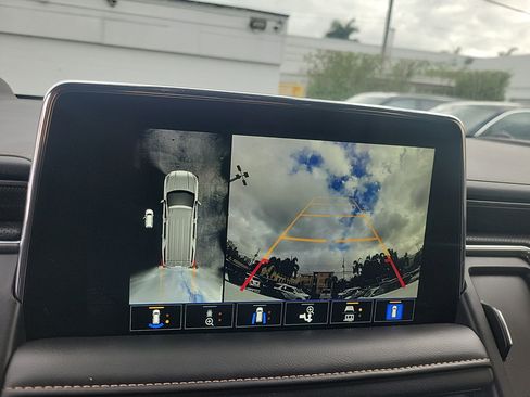 Used 2024 GMC Yukon AT4 w/ Technology Package image 34