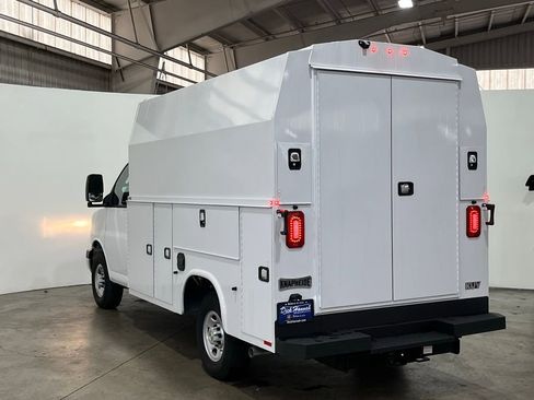 New 2025 Chevrolet Express 3500 w/ Power Convenience Package image 13
