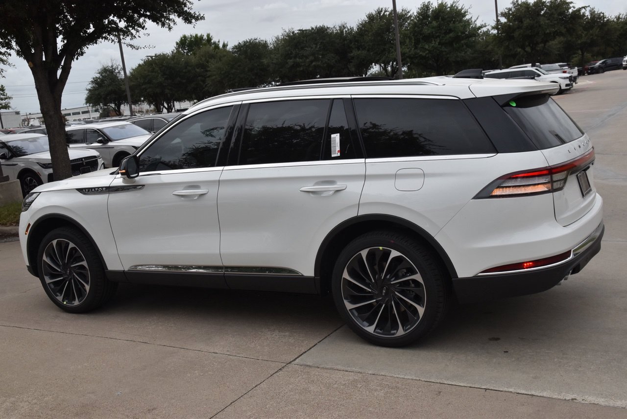New 2027 Lincoln Aviator Reserve AWD/4WD image 10