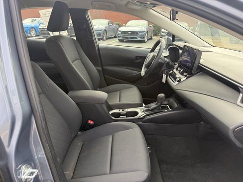 Used 2023 Toyota Corolla LE image 29