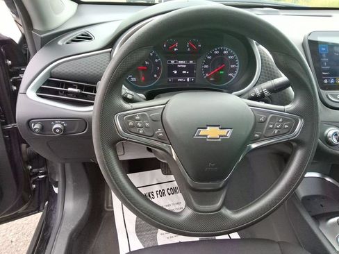Used 2023 Chevrolet Malibu LT FWD image 13