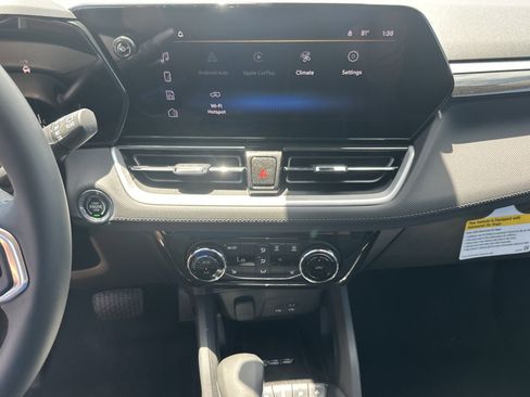 New 2025 Chevrolet TrailBlazer LT w/ Convenience Package image 15