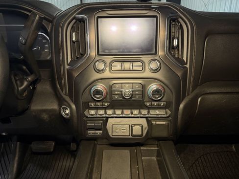 Used 2020 GMC Sierra 2500 AT4 w/ AT4 Premium Package AWD/4WD image 36