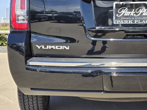 Used 2020 GMC Yukon Denali w/ Denali Ultimate Package image 14