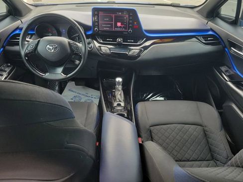 Used 2021 Toyota C-HR XLE image 14