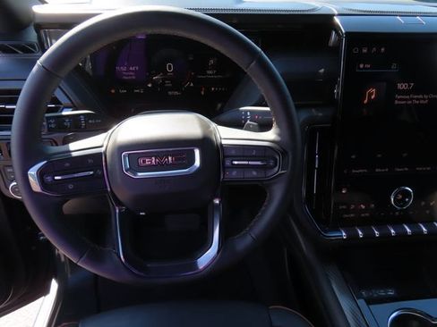 Used 2025 GMC Yukon AT4 w/ AT4 Premium Plus Package AWD/4WD image 17