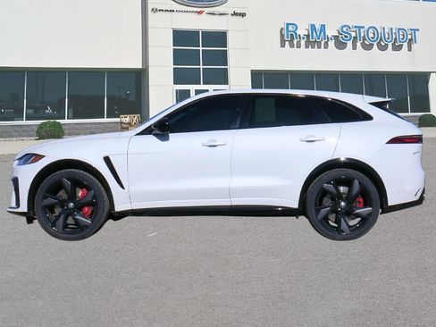 Used 2024 Jaguar F-PACE SVR AWD/4WD image 8