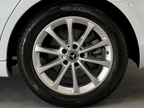 Used 2020 Mercedes-Benz A 220 4MATIC image 8