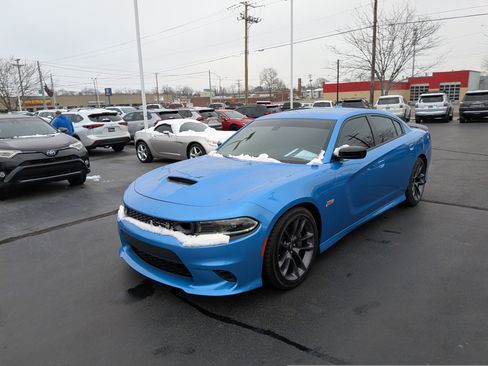 Used 2023 Dodge Charger Scat Pack image 4