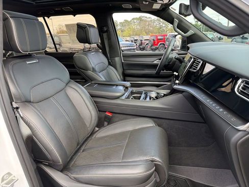 Used 2024 Jeep Grand Wagoneer Series II w/ Quick Order Packagew 28T image 40