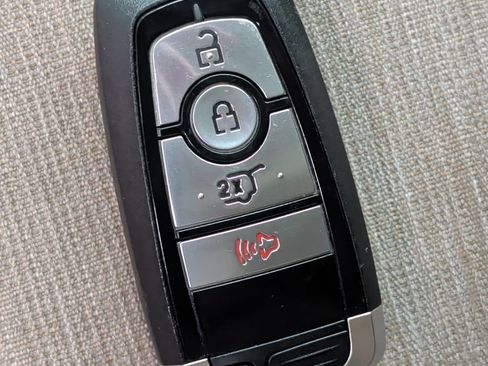 Used 2022 Ford Expedition XLT AWD/4WD image 44