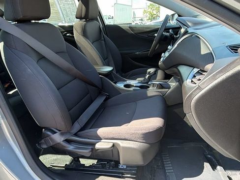 Used 2024 Chevrolet Malibu LT FWD image 8