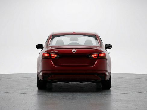 Used 2025 Nissan Altima 2.5 SV image 7