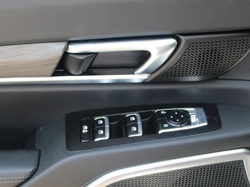 Certified 2025 Kia Telluride EX X-Line AWD/4WD image 17
