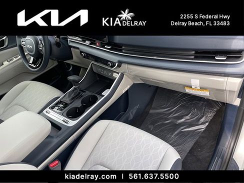 New 2026 Kia Carnival SX FWD image 10