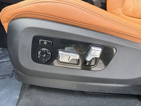 Used 2024 BMW X5 xDrive40i w/ M Sport Package AWD/4WD image 36