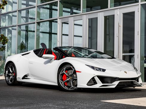 Used 2024 Lamborghini Huracan EVO image 28