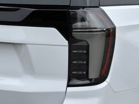 New 2026 Chevrolet Suburban Z71 AWD/4WD image 28