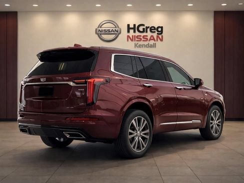 Used 2020 Cadillac XT6 Premium Luxury AWD/4WD image 4