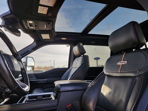 Used 2024 Ford F250 Platinum image 12