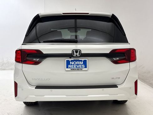 New 2026 Honda Odyssey Elite image 8