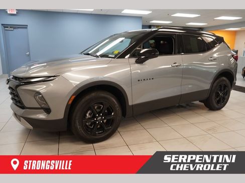 Used 2026 Chevrolet Blazer LT w/ Convenience Package FWD image 1