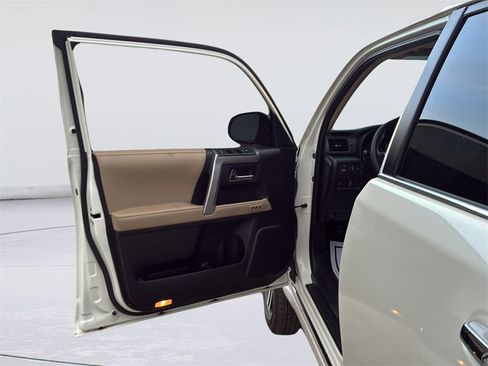 Used 2022 Toyota 4Runner Limited image 20