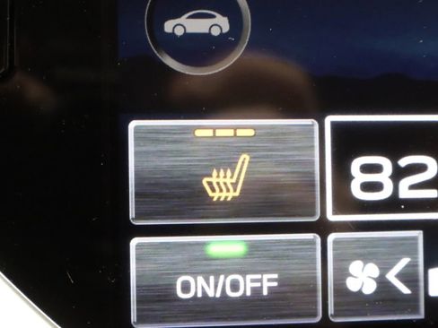 Used 2023 Subaru Ascent Limited image 31