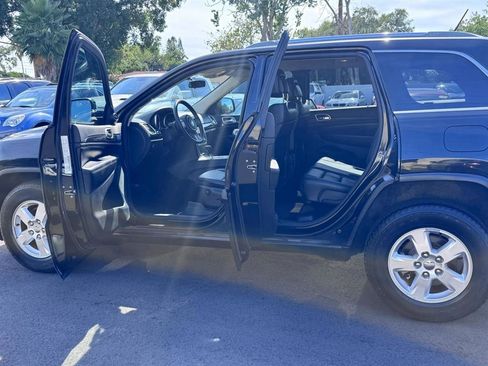 Used 2012 Jeep Grand Cherokee Laredo w/ Laredo E Group RWD image 22