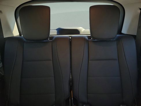 New 2026 Mercedes-Benz GLS 450 4MATIC image 10