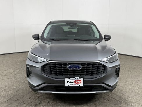 Certified 2025 Ford Escape Active w/ Cold Weather Package FWD image 2