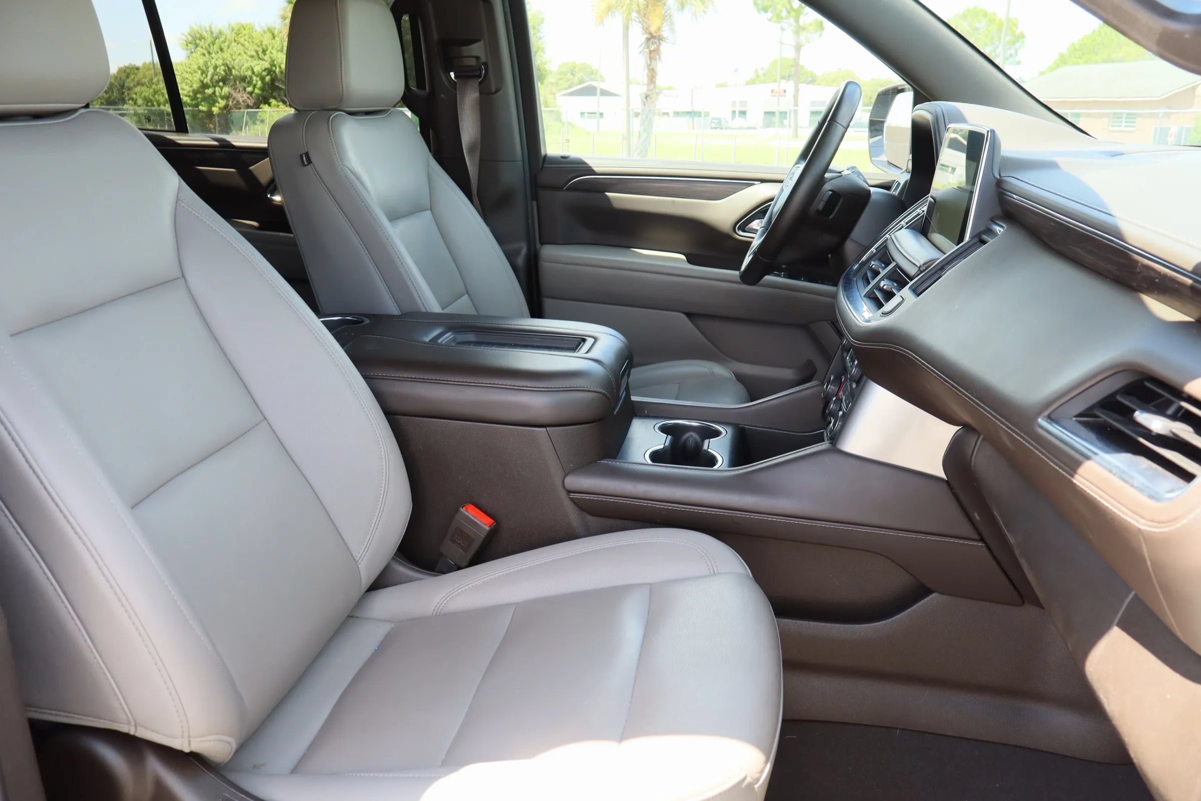 Used 2024 Chevrolet Tahoe LT RWD image 28