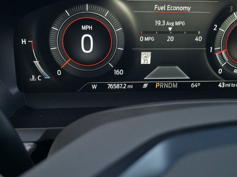 Used 2020 Ford Explorer Platinum w/ Premium Technology Package image 22