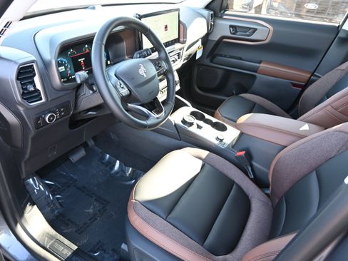 New 2025 Ford Bronco Sport Outer Banks w/ Outer Banks Tech Package+ image 16