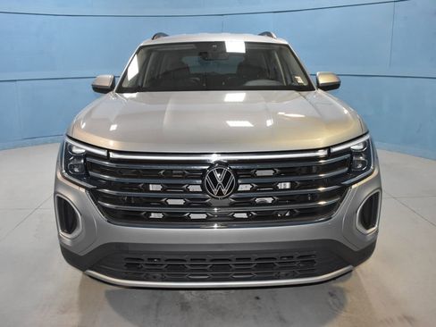 Certified 2025 Volkswagen Atlas SE image 20