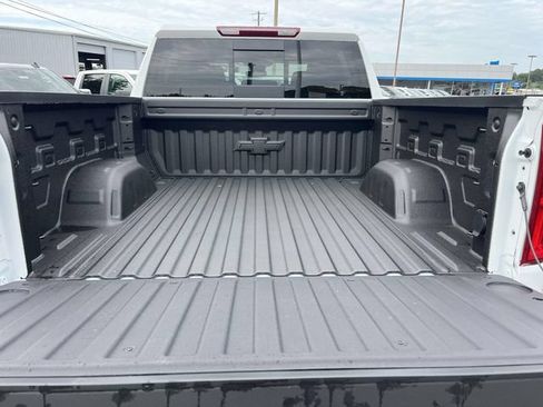 New 2026 Chevrolet Silverado 1500 RST w/ Redline Edition AWD/4WD image 5