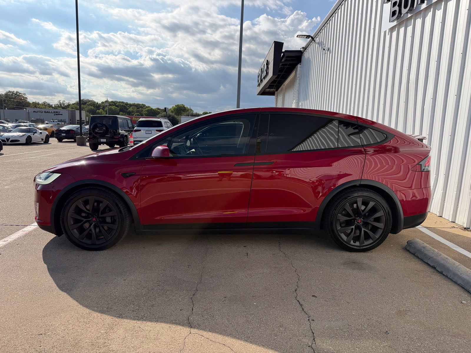 Used 2017 Tesla Model X 75D AWD/4WD image 3
