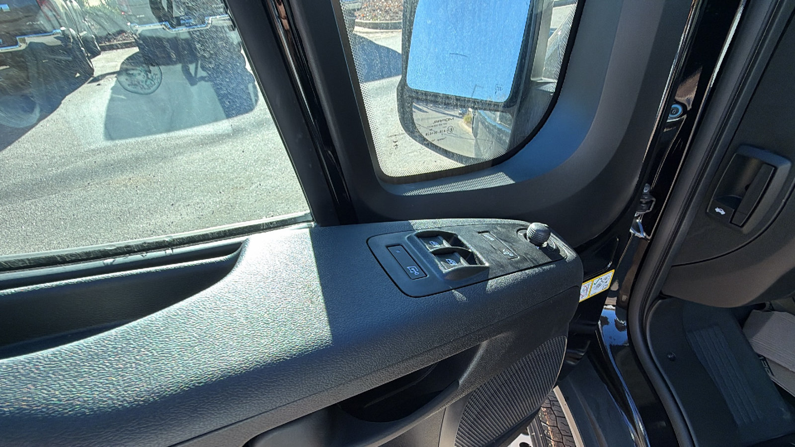 New 2027 RAM ProMaster 2500 w/ Convenience Group FWD image 16
